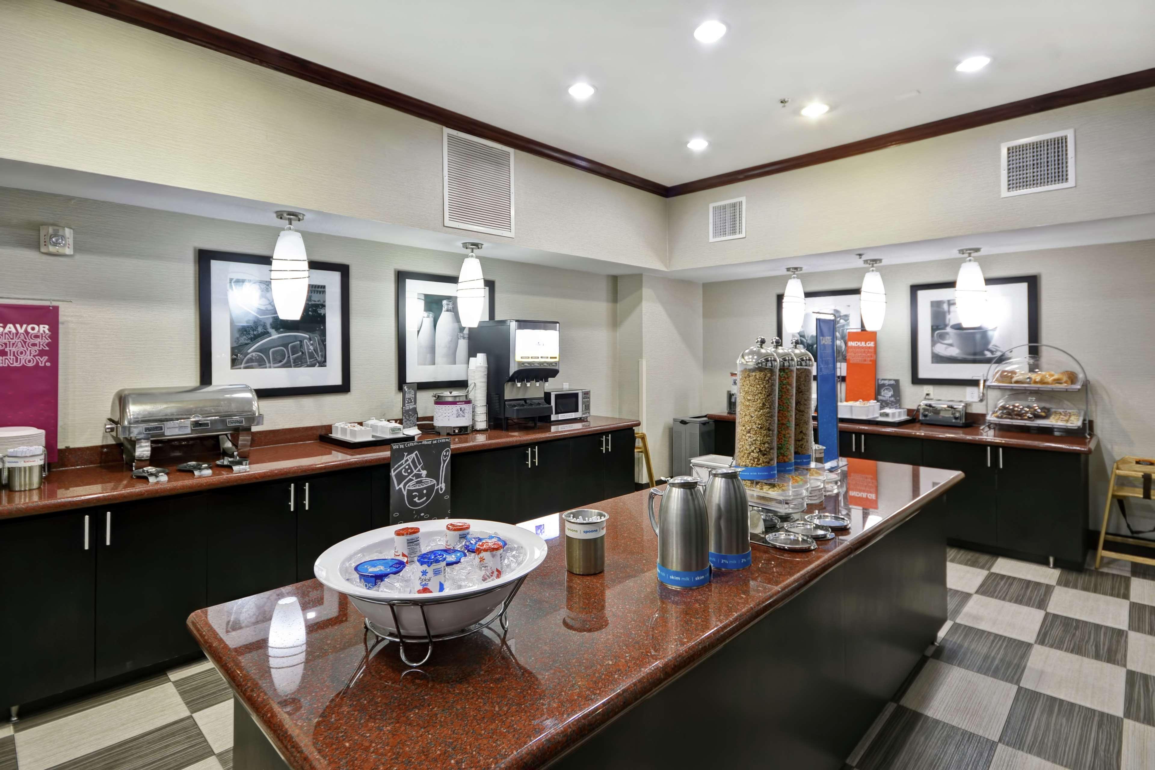 Hampton Inn & Suites Corpus Christi I-37 - Navigation Boulevard Esterno foto